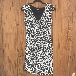 Classic Navy White Anne Klein Dress S Sleeveless Cowl Neck Rouched Empire Waist